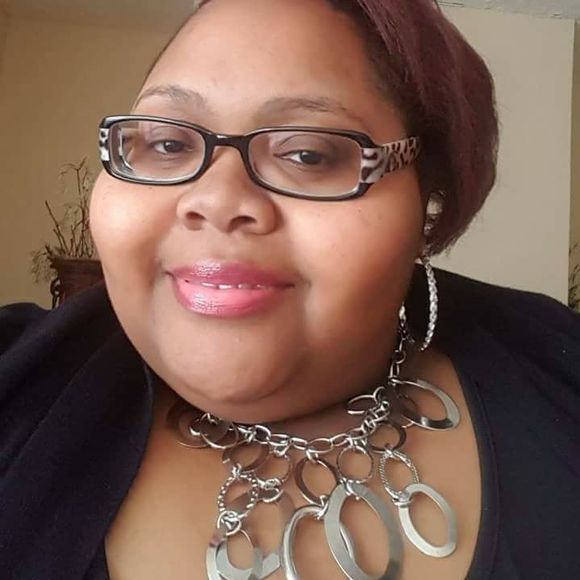 Meet your Posher, Felicia - Picture 1 of 1